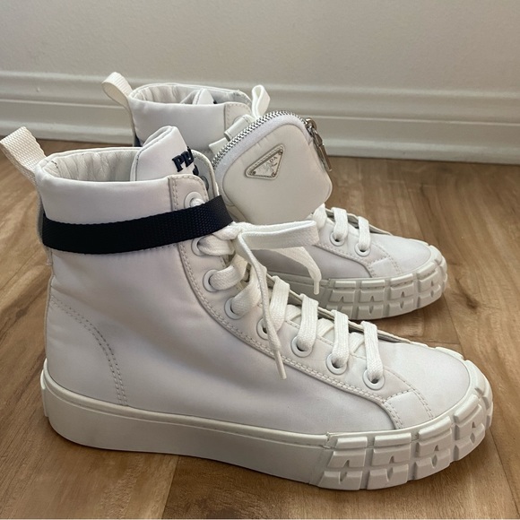 $1370 Prada High Top Sneakers Nylon Zip-Pouch White US 6.5 Women’s 36.5 - Picture 2 of 10